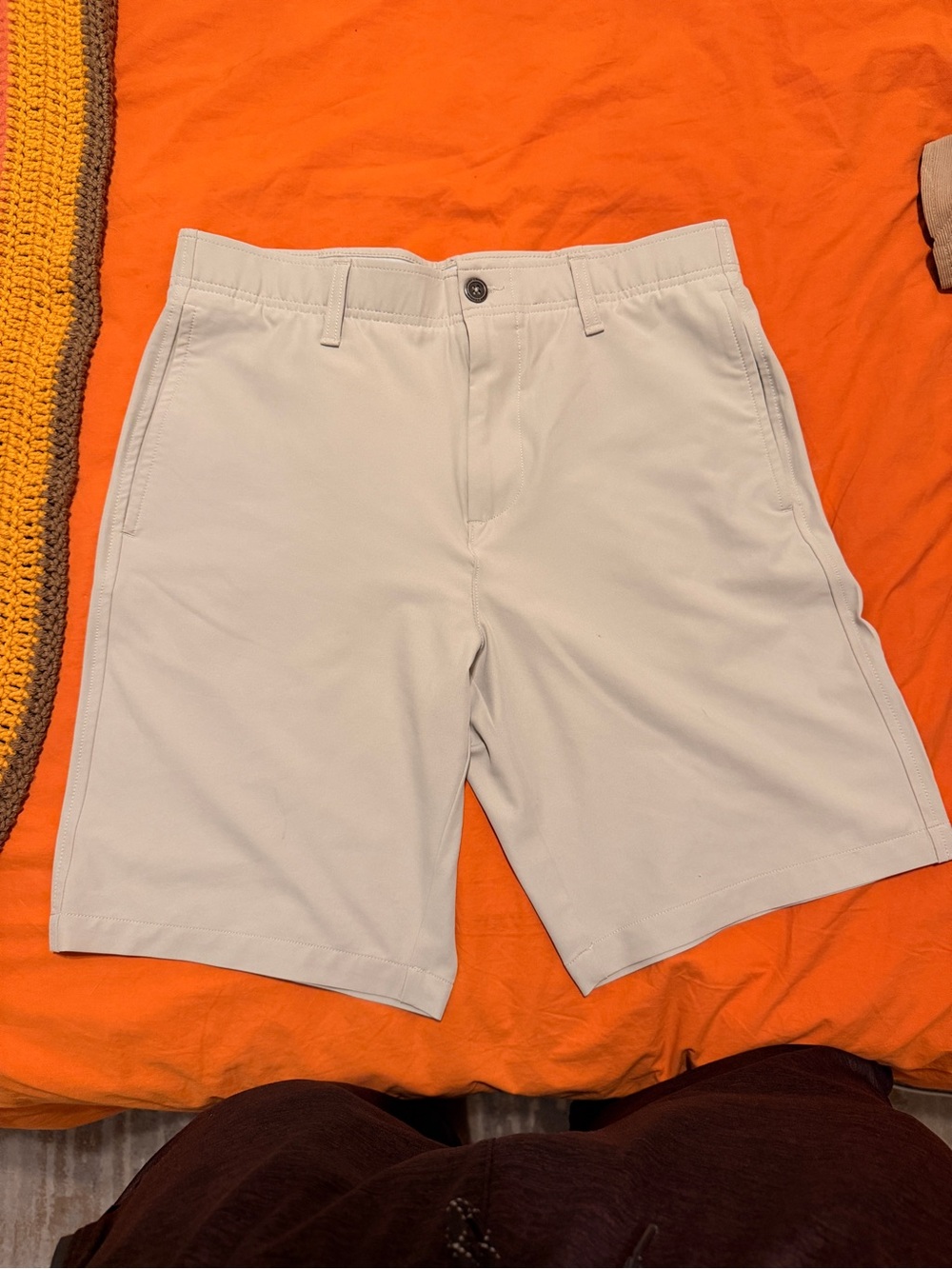 Under armor Men’s Gray Chino Shorts Stretch